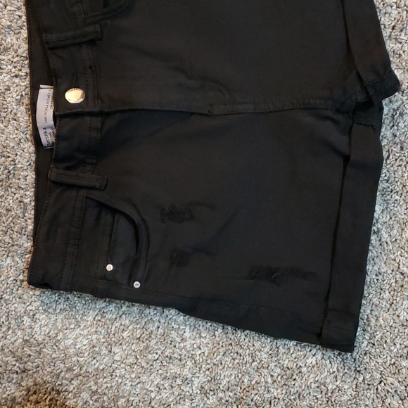 Bershka Short - Picture 2 of 6